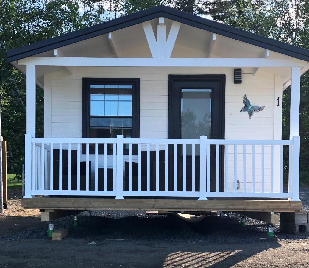 Les Chalets De La Colline Inc Baie-Sainte-Catherine Exterior foto