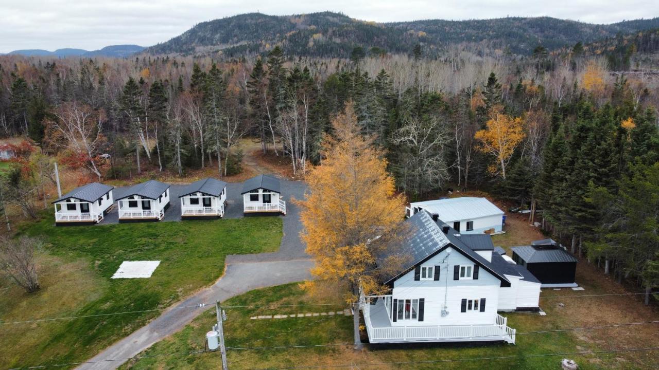 Les Chalets De La Colline Inc Baie-Sainte-Catherine Exterior foto