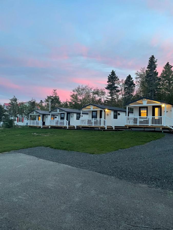 Les Chalets De La Colline Inc Baie-Sainte-Catherine Exterior foto